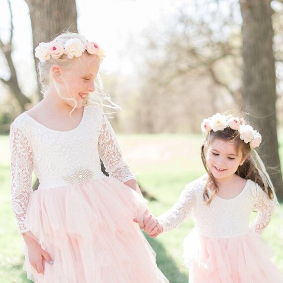 Rosa kleid mit weißer spitze Clearance