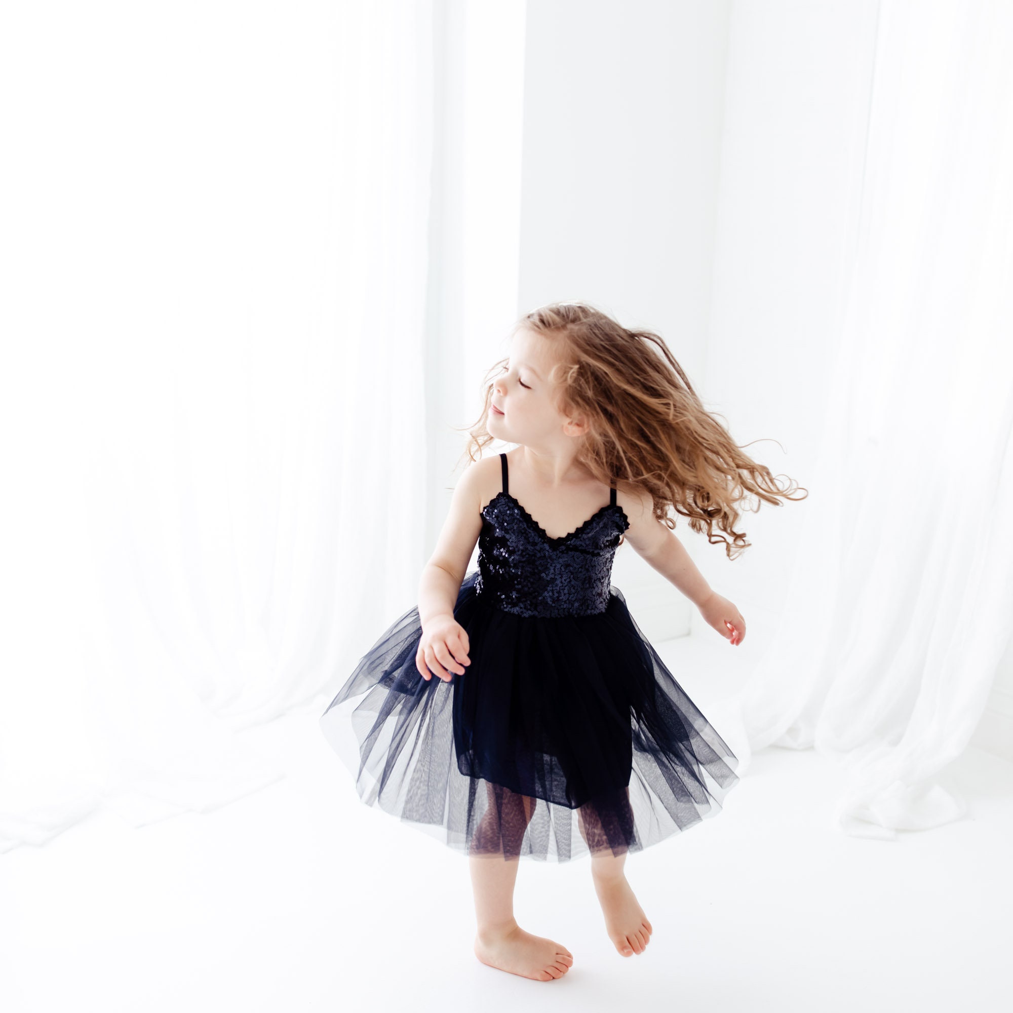 FYMNSI Abito Da Principessa In Tulle Per Bambine, Senza Maniche, Con Ricami Floreali E Fascia In Raso, Per Matrimoni, Comunioni E Feste, Taglie 2-10 Anni