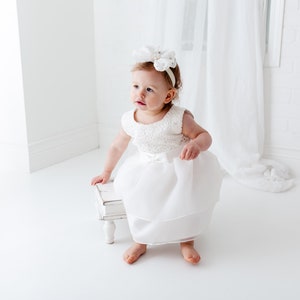 Vestido de bautizo de satén para recién nacido, vestido de bautizo con falda de tul para niña de las flores para ocasiones especiales. imagen 6