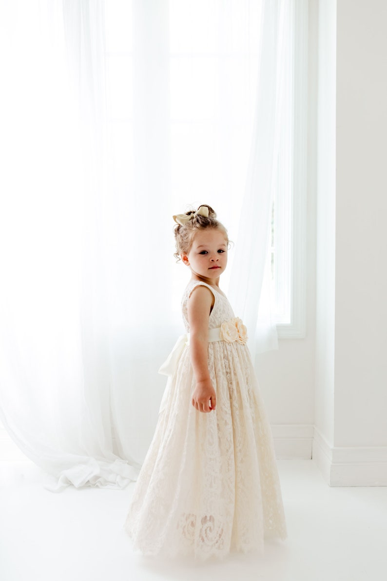 Boho Lace Flower Girl Dress, Cream Tulle Wedding Dress for Girls, Beach Rustic Bohemian Junior Bridesmaid Gown image 5