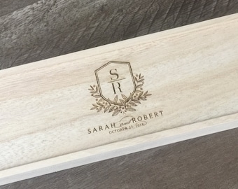 Personalized Wine Box, Custom Engraved Wine Box with Wedding Crest Logo for Wedding Gift, Anniversary Gift, Couples Gift, Customized Gift