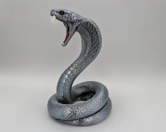 Metallic King Cobra Statue – Striking Snake Sculpture, Reptile Decor