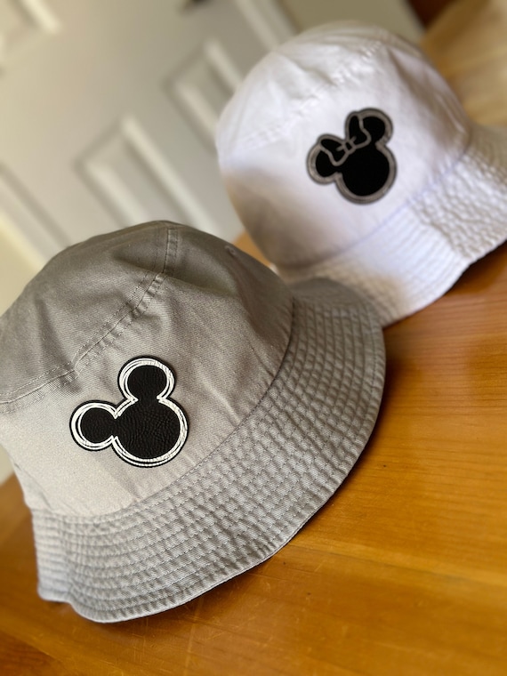 NWT Disney Bucket White Hat NWT Concept One Disney Minnie Mouse Girls Tie Dye Bucket Hat  main image 2