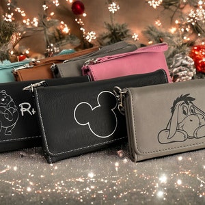 Cartera de mujer personalizada de Disney, cartera de mano triple personalizada de princesas, media navideña de Disney, regalo de FE, cartera con nombre personalizado