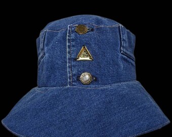 Reversible Bucket Hat Black Bandana and Blue Velvet Bucket  display picture 1