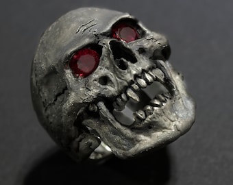 Vampire Skull Ring, Mens Silver Skull Ring, Dracula ring,