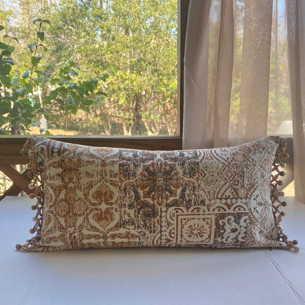 Gold Lumbar Pillow Covers, White and Gray Pillows, Lumbar Pillows Decorative Trim, Tapestry Pillow Covers