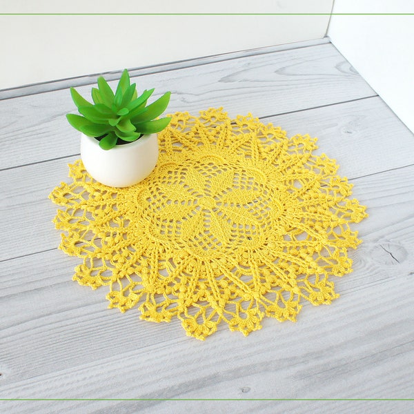 Crocheted doily Sunny, lace doily , yellow doily, diameter 12,2" ( 31 cm )