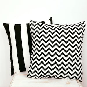 black white cushion, striped print pillow, zigzag cotton pillow, kids cotton cishion, strip cotton pillow, black white pillow