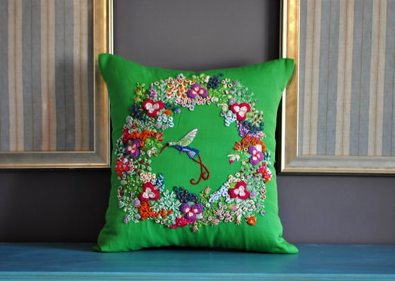 Etsy embroidered pillow 2025