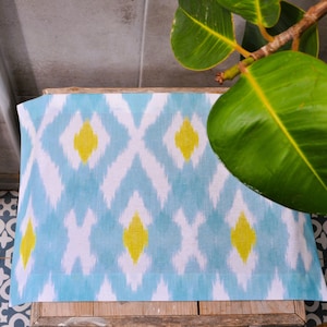 ikat print placemats, vintage placemats, anti stain placemats, placemats tablecloth, Ikat print napkin, turqoise ikat, reusable placemat