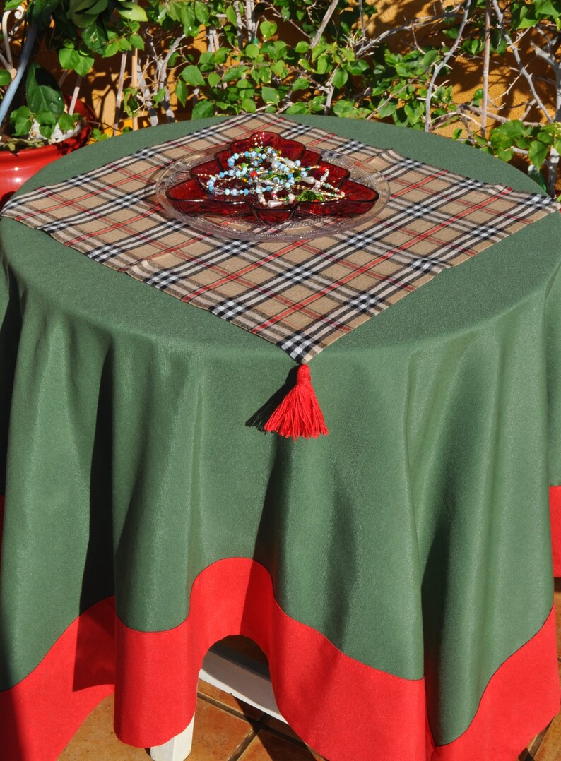Set 4 Plaid Napkins 4 Christmas Napkins 4 Red Tassel Etsy
