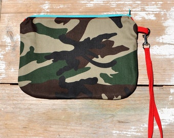 camouflage beach bag, clutch beach bag, toiletry bag camo, camouflage purse, cotton toiletry bag, beach bag camo, green red clutch bag