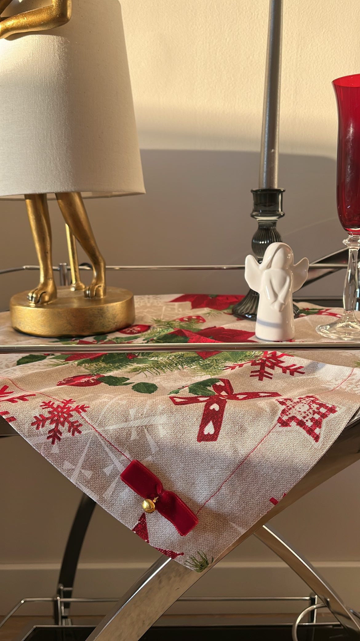 Kaket Set 4 Tovaglioli In Cotone 100% Rossi, 45x45 Cm, Con Motivo Floreale Tessuto, Orlati, Per Cene, Matrimoni E Natale