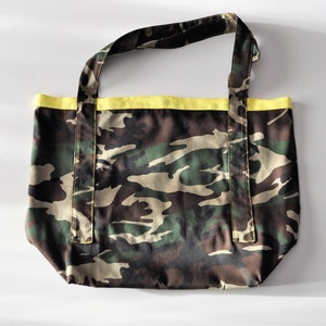large shoulder bag, large camo beach bag, tote bag camo print, camouflage bag, military print tote, shopper bag camo, military beach bag image 9