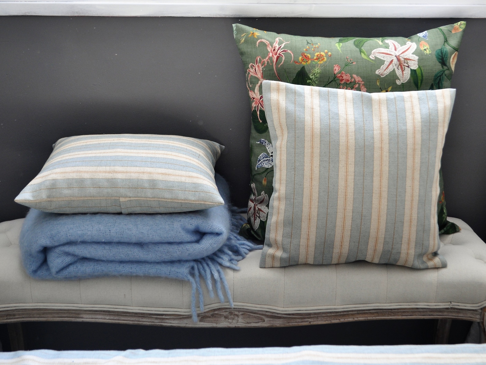 Cojin Vellure Plata 50x90 cm