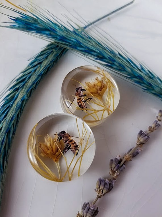 Clear Bee (2D Print) With Real Flowers Ear Plugs, Gauges for