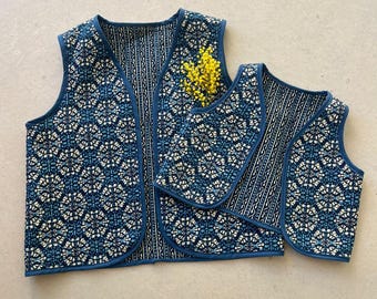Children's reversible vest