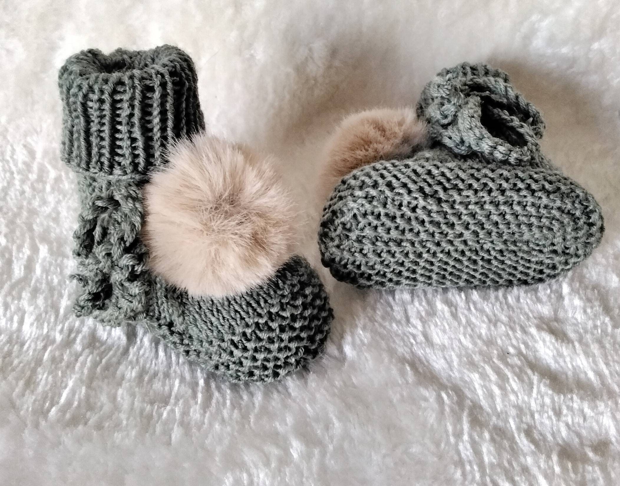 Pantofole per bambini a maglia mani 100% filo merino e i loro pompon in pelliccia sintetica taglia 3,6 mesi Scarpe Calzature bambina Stivali 
