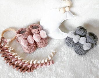 Knitted baby slippers hands wool thread and cashmere ribbon fur