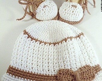 Ensemble chapeau et sandales espadrilles bébé (0-3 mois)  blanc et beige foncé