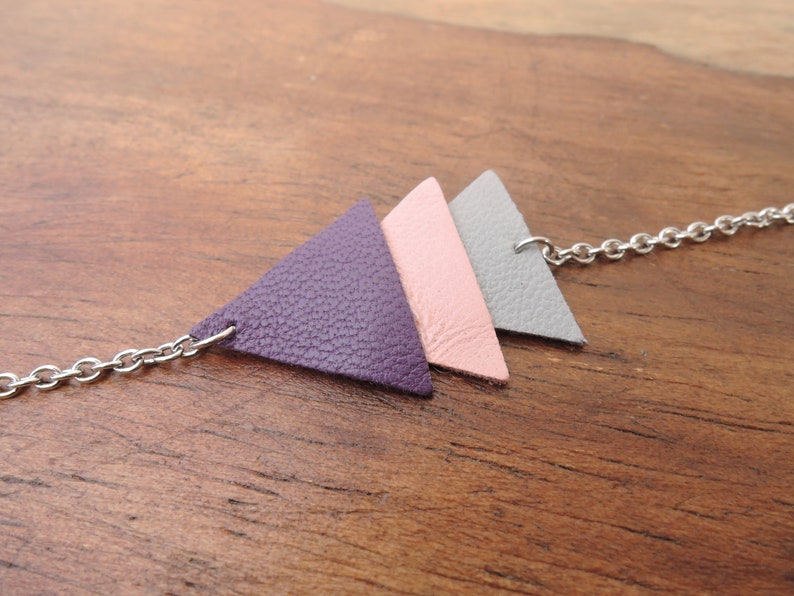 Leather bracelets triangles violet