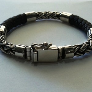 SILVER LEATHER BRACELET styles and coll for men&#39;s with 925 sterling silver material Handmade leather silver bracelet.