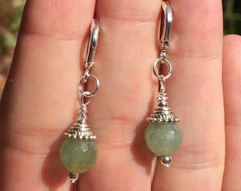 with green semi-precious stone and spiral aventurine pearl unique handmade jewel for women Solid silver earring