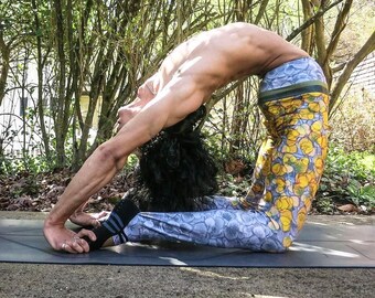 Real Aspen Leaves Eco Friendly Yoga Pants, Aspen Leggings, Squat Proof Leggings , Fitness Pants, High Waist Compression Pants, Made in USA