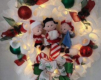 Peanuts Christmas wreath with lights