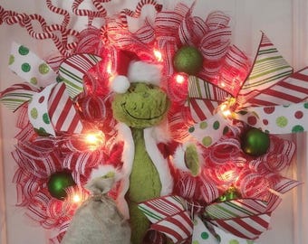 Grinch Christmas Wreath with lights