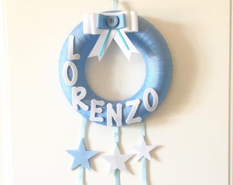 baby birth persolized wreath, with baby name light blue and white color with felt little starts