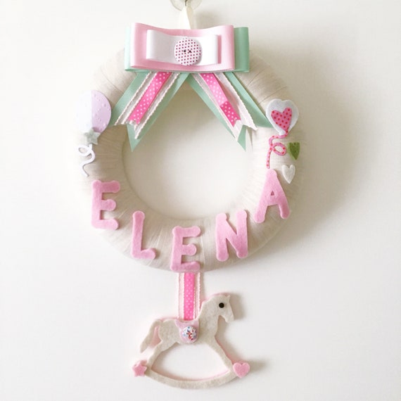 Decorazione porta per nascita bambina, colore verde e rosa con