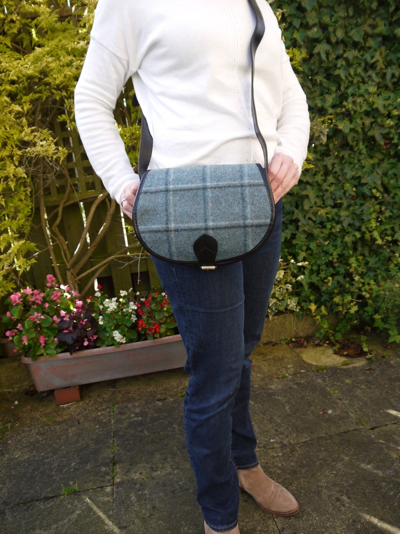 Black Leather Shoulder Bag Leather and Yorkshire Tweed Saddle Etsy