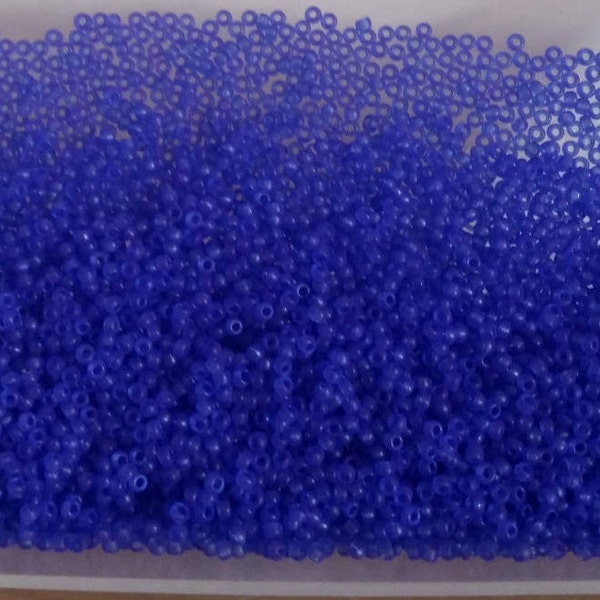 10gs Size 15/0 Miyuki Seed Beads Col No 1617 - Violet Transparent and Semi Frosted