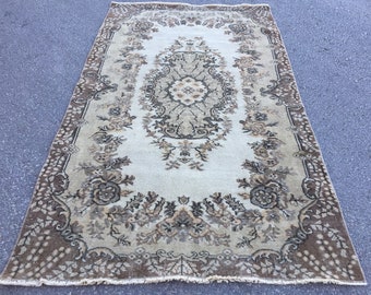 Vintage Oushak Rug: Handwoven Organic Wool Turkish Rug (4 x 6.8 ft)