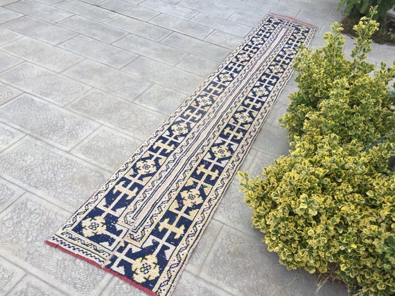 手織りウールのトルコ製ランナーラグ：ヴィンテージの色あせた細幅