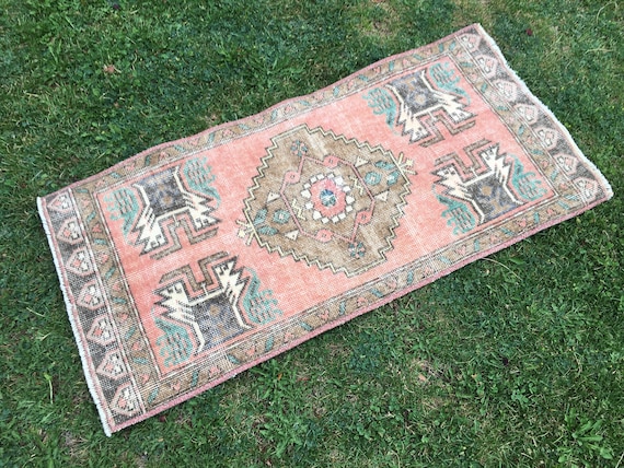 手織りウールペルシャ絨毯：ヴィンテージスローラグ（20インチ×42