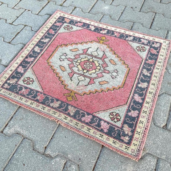 Handwoven Wool Kilim Rug: Neutral Square Vintage Carpet (2.2 X 2.4 ft)