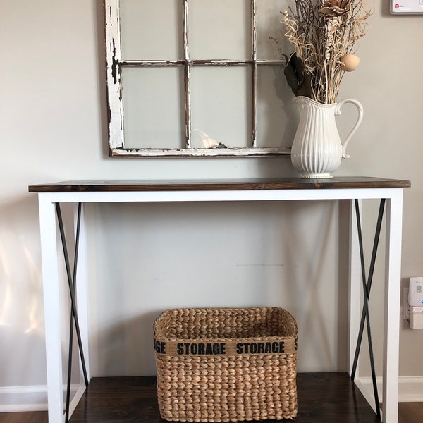 Farmhouse entryway table