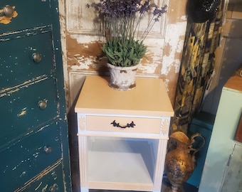 Antique Vintage Drexel Night Stand With Drawer & Large Cubby Gorgeous Detailing and Lines Light Peach and White Exact Age Unknown
