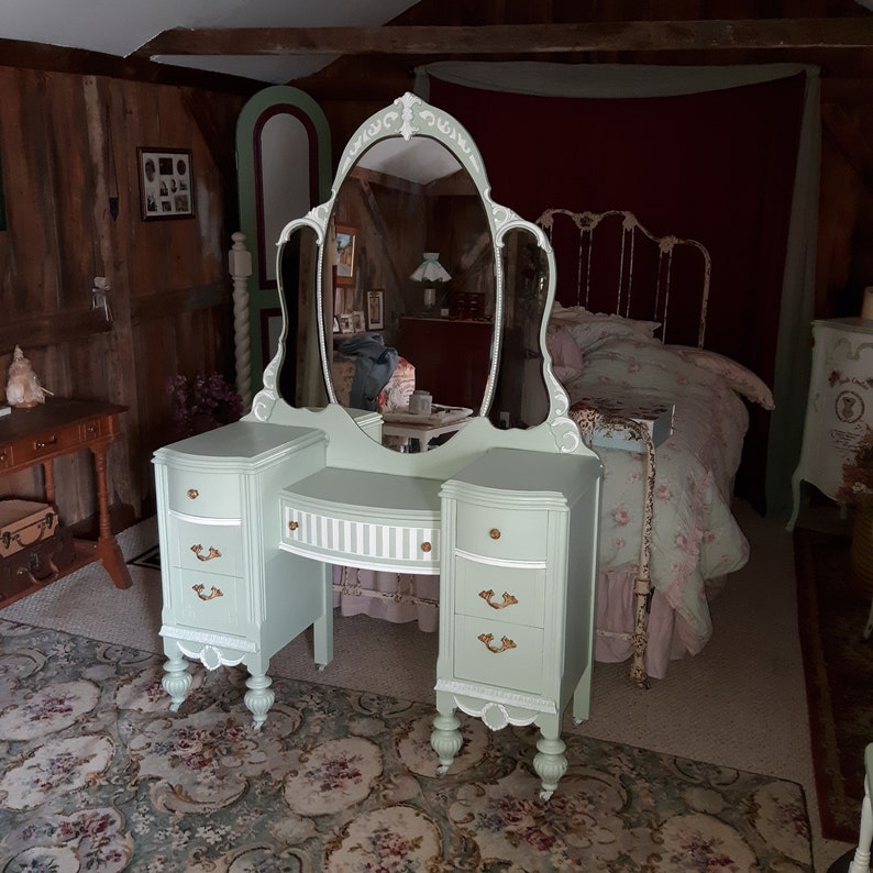 Exquisite Antique Victorian Vanity Part of 6 Piece Bedroom Set Etsy
