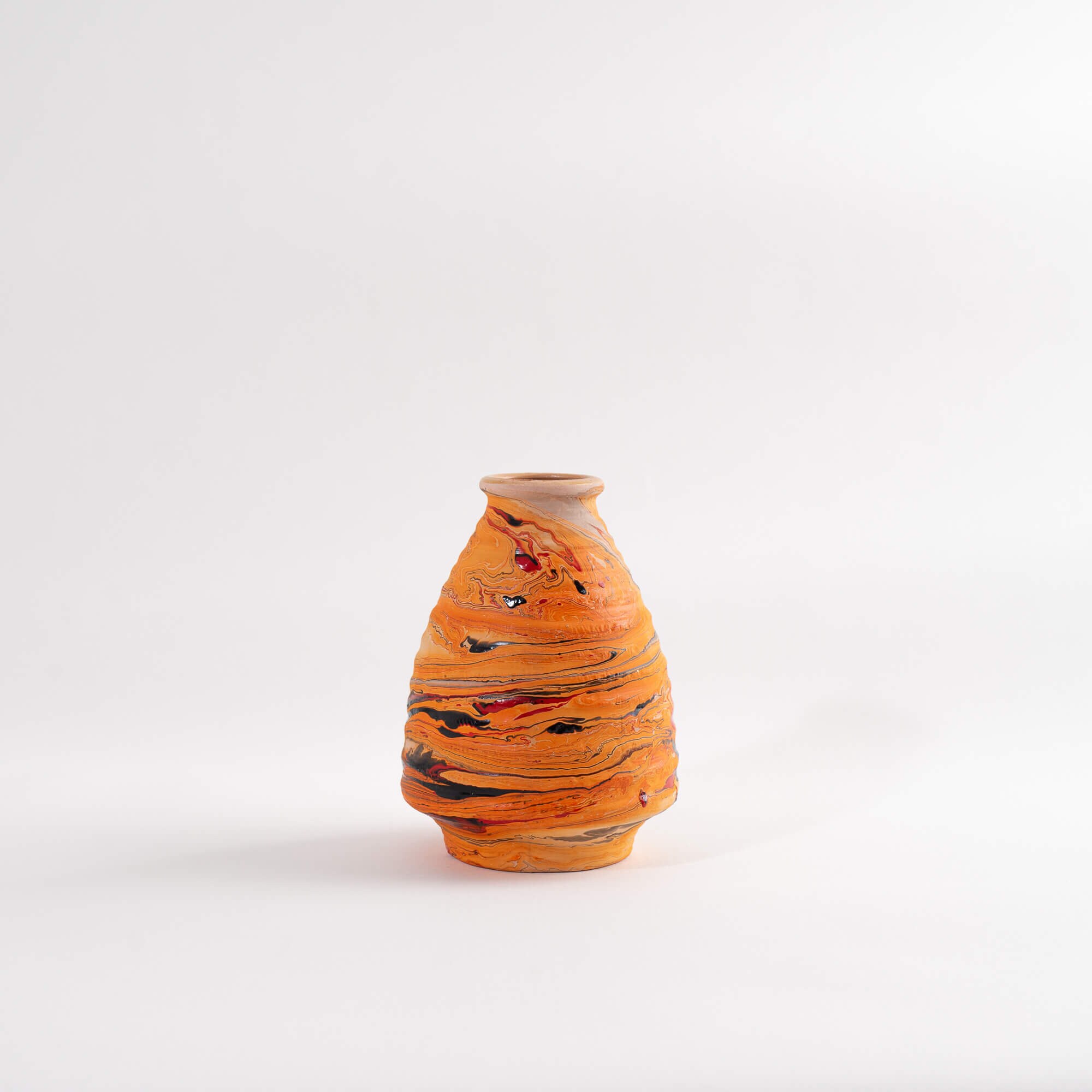 Vintage Ribbed Nemadji Vase, Orange Red Swirls display picture 1