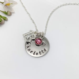 13th Birthday Name Necklace, Birthstone Charm Necklace, Hand Stamped Name Disc. Teenager Milestone Gift Personalised Jewellery UK Seller afbeelding 6