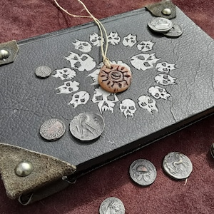 Bahari pendant of Lilith