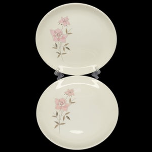 Taylor, Smith & Taylor Versatile Rose Sachet Salad Dessert Plate x2