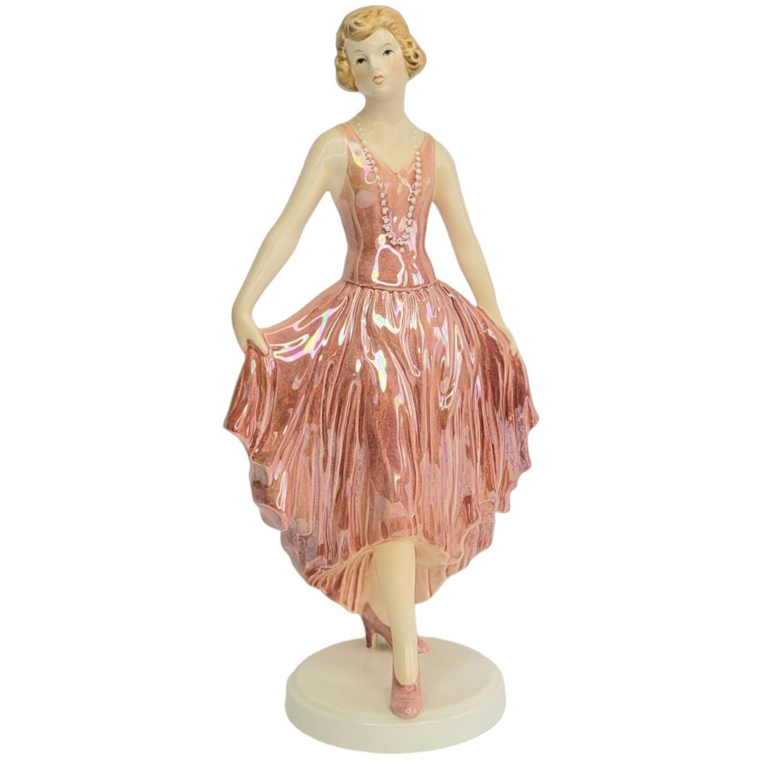 Goebel Figurine GFWC Unity in Diversity Series II of 4 1984 W. Etsy