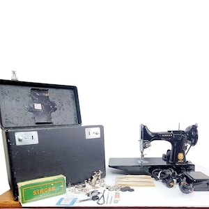 Singer Featherweight 221 Sewing Machine Black 1955 Case Manual Accessories