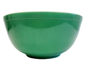 Vintage 40s Pyrex Green Primary 8 3/4" Mixing Bowl T.M. Reg. U.S. Pat. Off.
