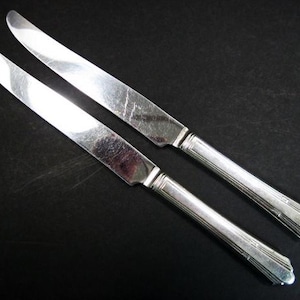 Oneida Andover Silverplate 1939 Monogram D French Hollow Handle Dinner Knife x 2